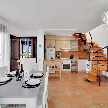 Casa Torre * La Oliva